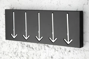 INVICTA wieszak ARROW 5 czarny  - chrom